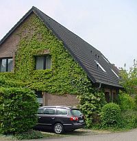 Typisches Reihenendhaus von 1985 ff
